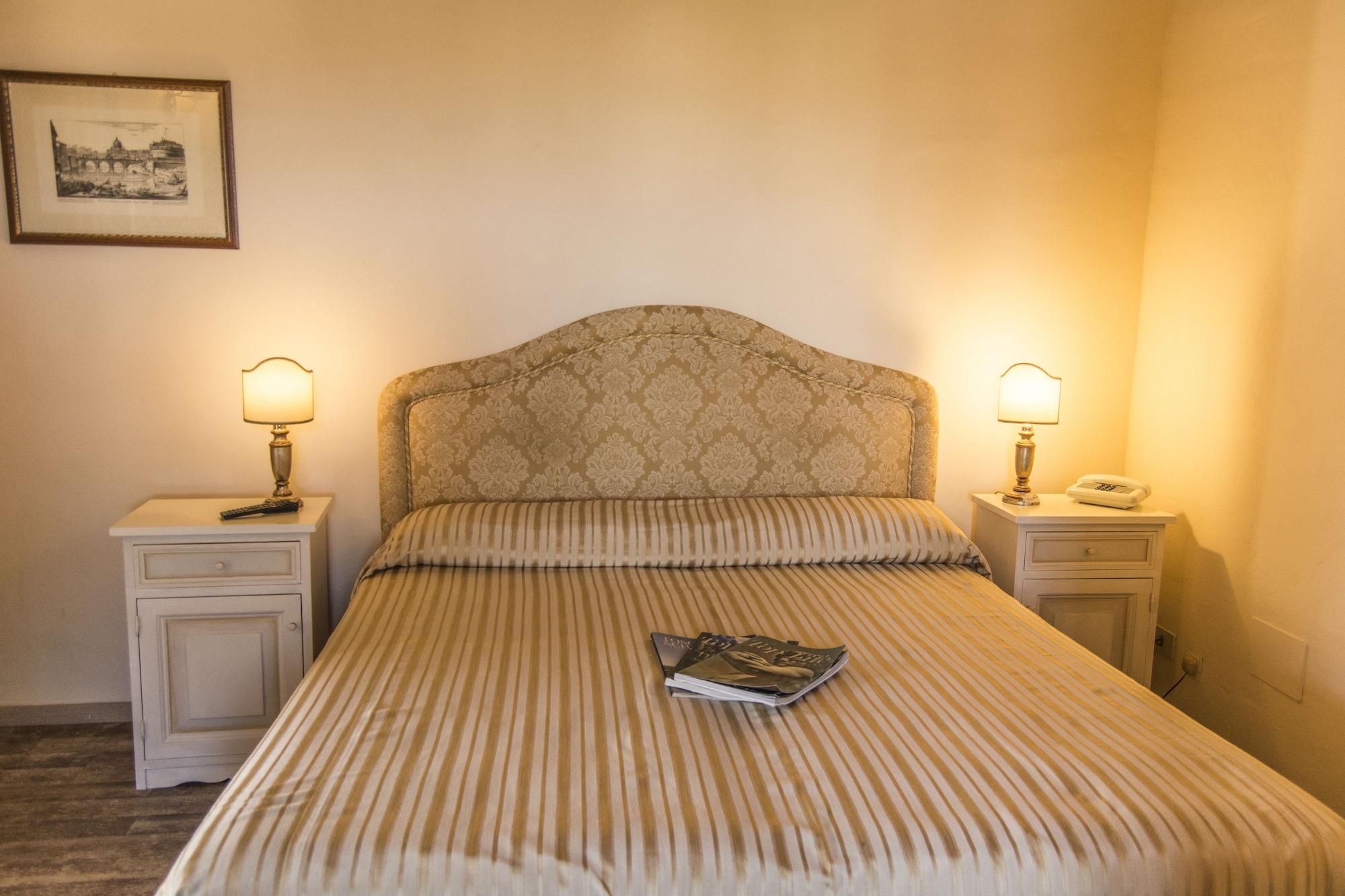 Hotel Palazzo di Valli Siena Esterno foto