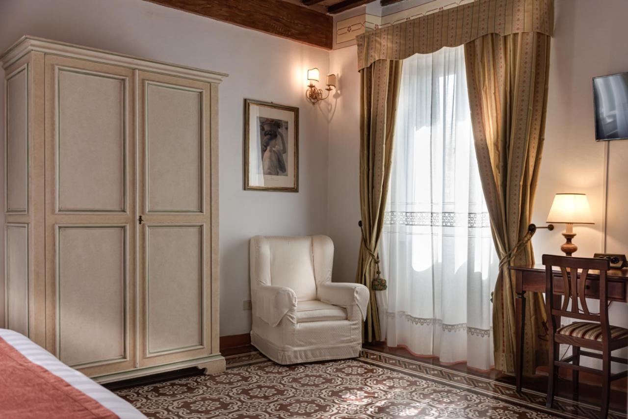 Hotel Palazzo di Valli Siena Esterno foto