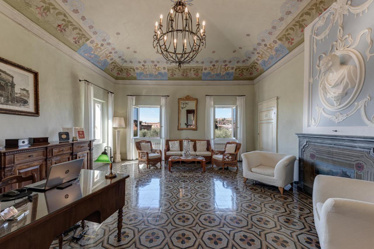 Hotel Palazzo di Valli Siena Esterno foto