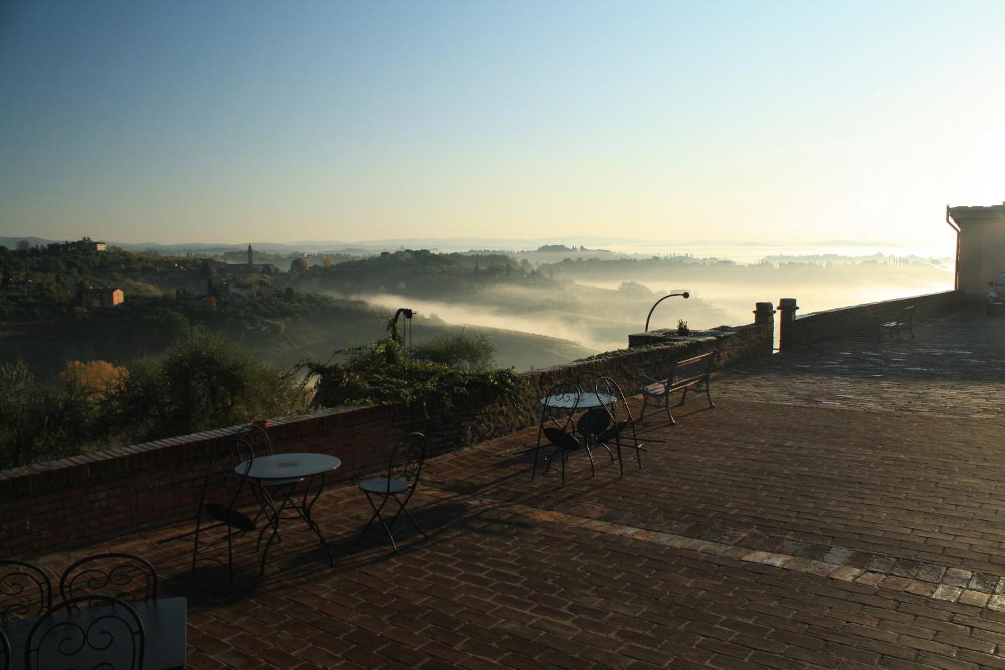 Hotel Palazzo di Valli Siena Esterno foto
